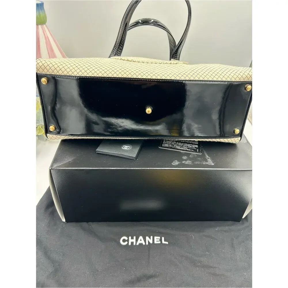 Women's Chanel vintage quilted CC bowling bag made in Italy NWT